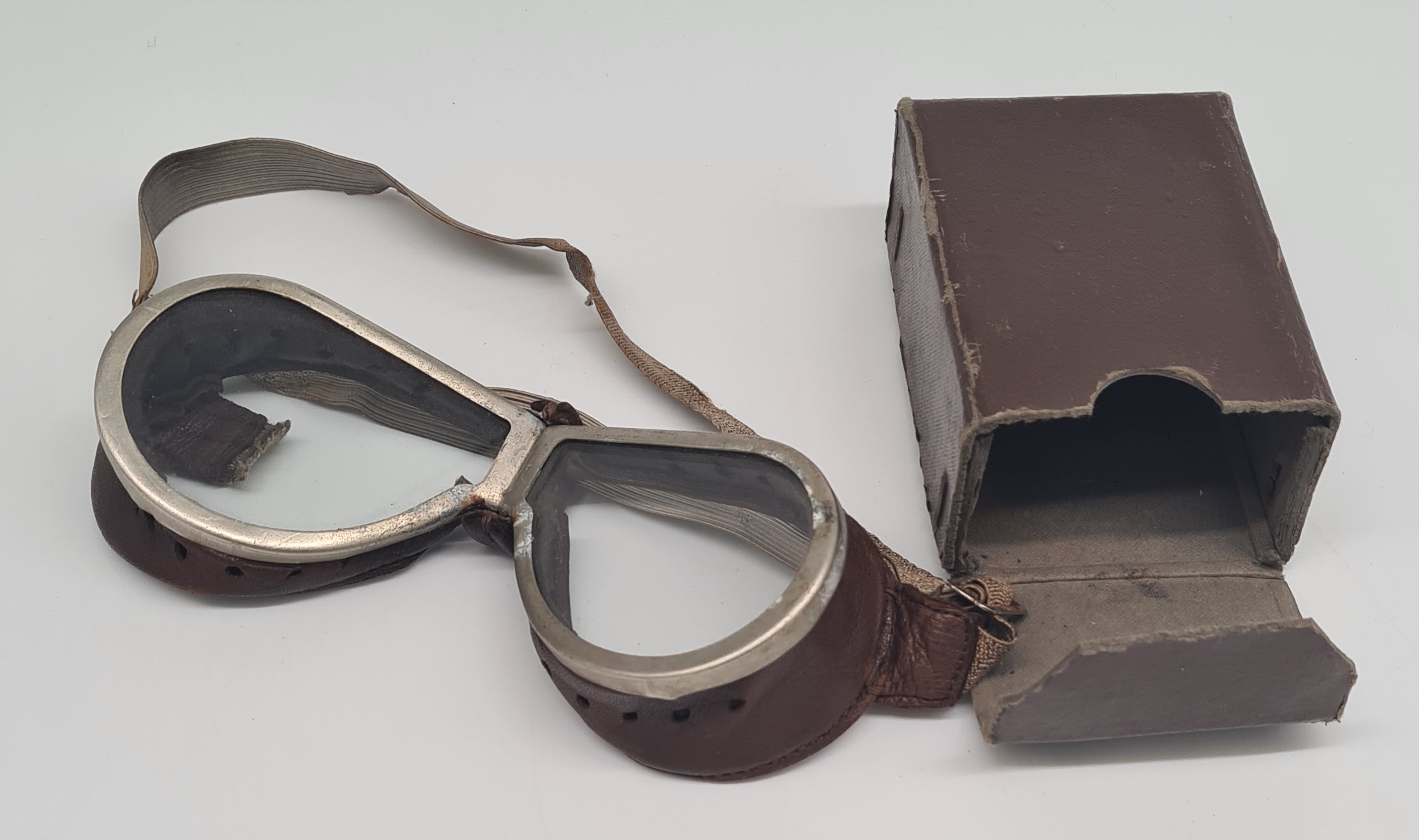Tank Goggles And Case - Post WW2 Surplus Panzer Safely Glasses - Foto 11